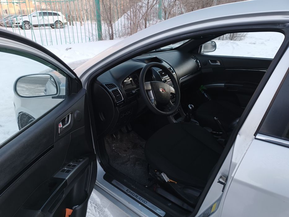 Продам Джили Эмгранд ес7