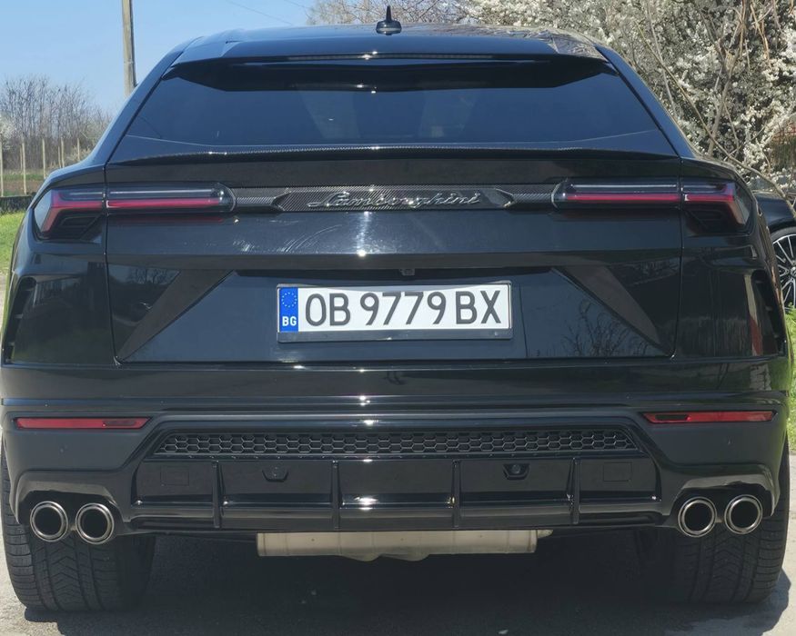 Луксозни автомобили за вашия бал