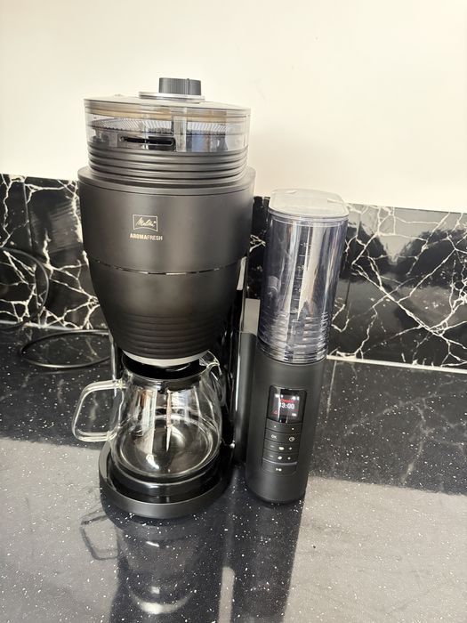 Cafetieră digitală cu râșniță ceramică Melitta AromaFresh Pro - Ca nouă