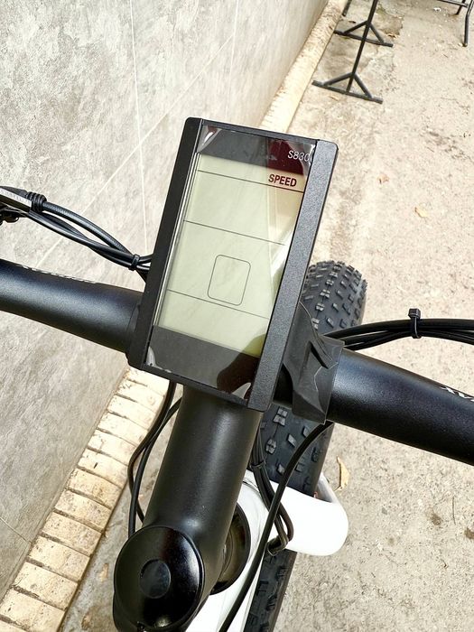 Новый электровелосипед размер 26 4.9