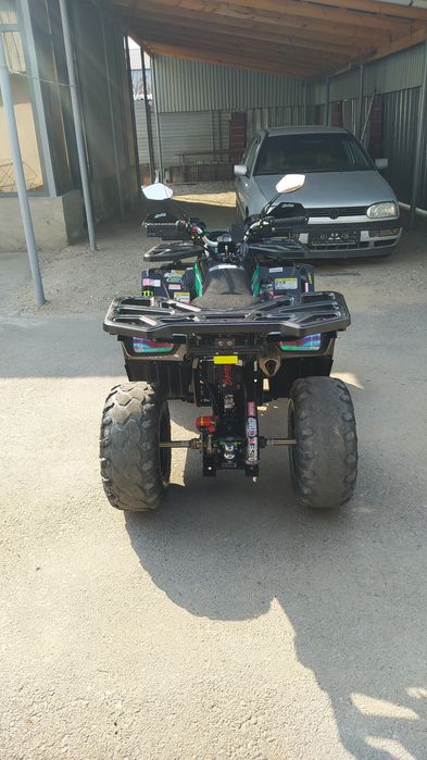 Продам квадрик.   .