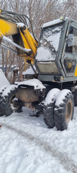Продам экскаватор JCB JS 130W  1995 г