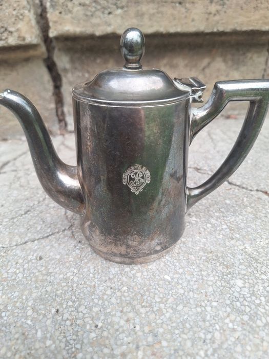 Cafetiera ART Deco Original Wellner (cca 1926) placata cu argint ,monograma.