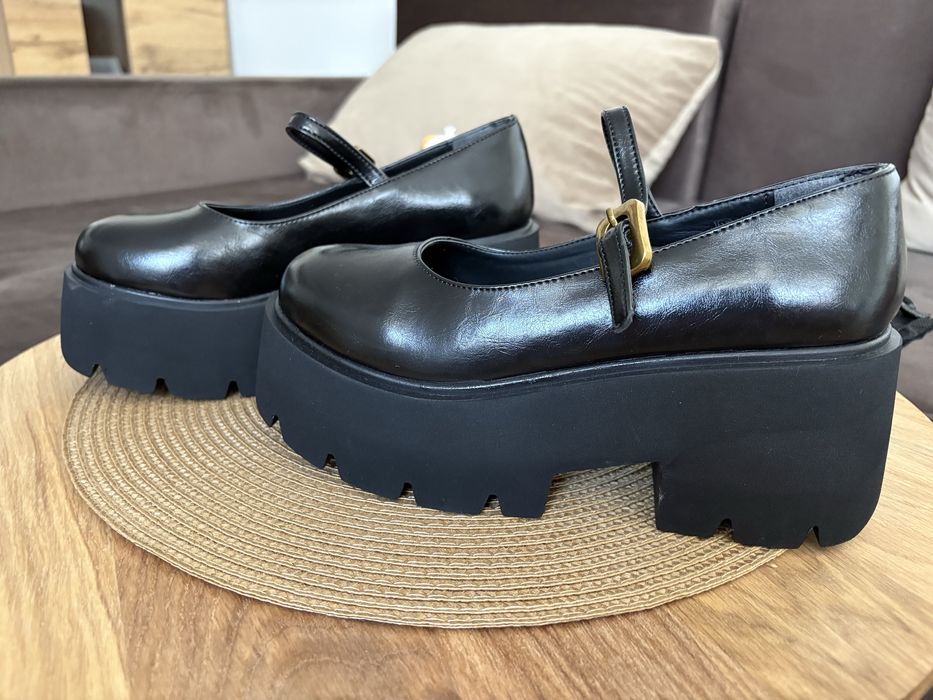 Дамски обувки 37 номер