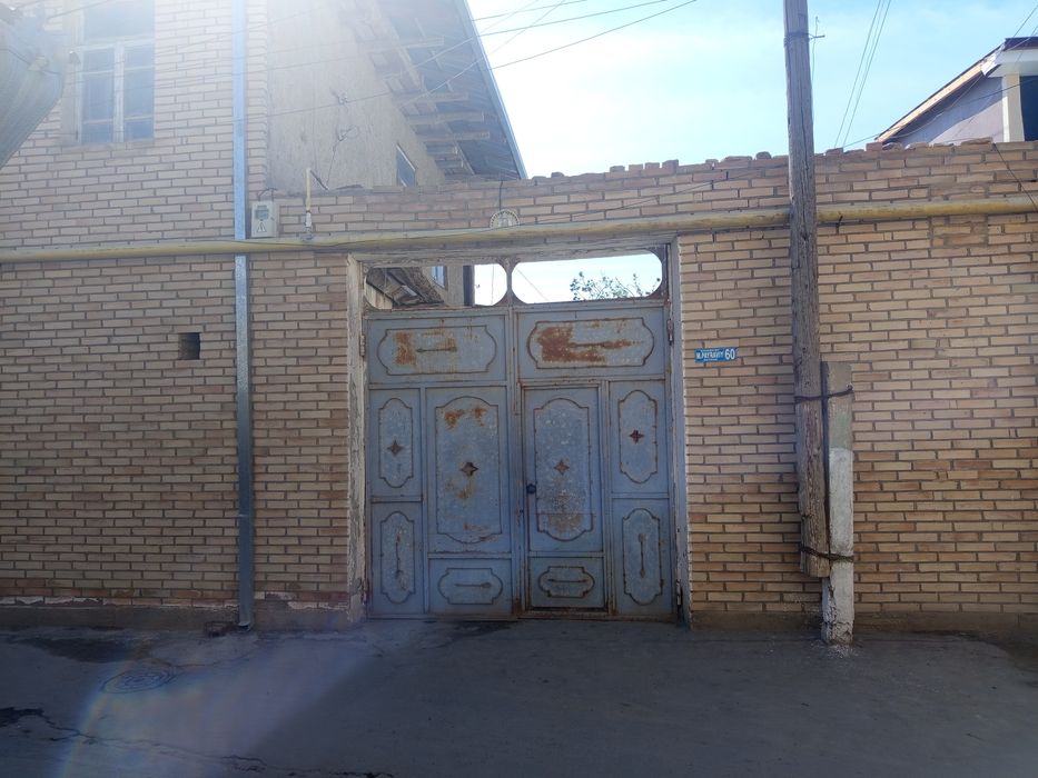 Эски шахарда ховли сотилади