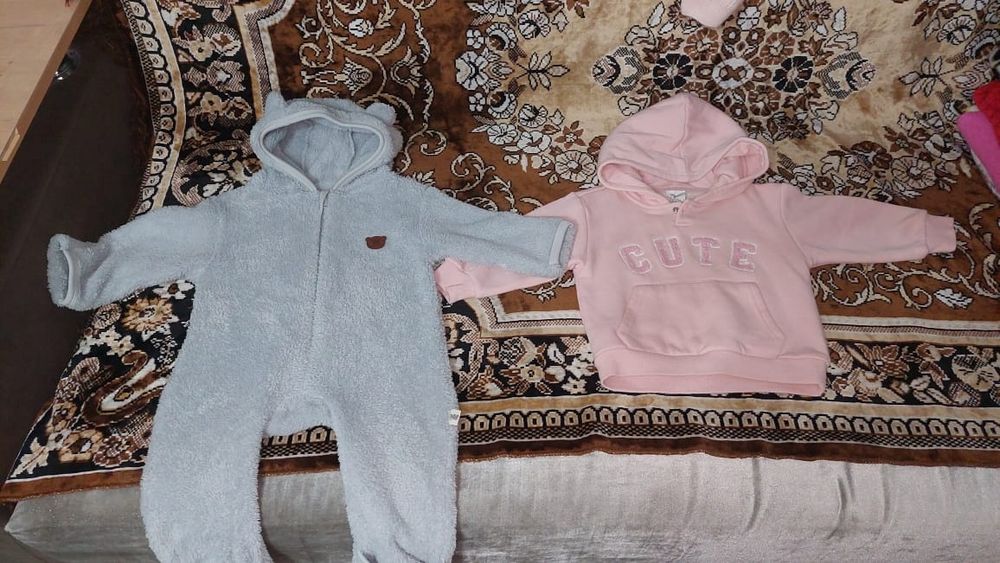 В хорошем состояний детская одежда