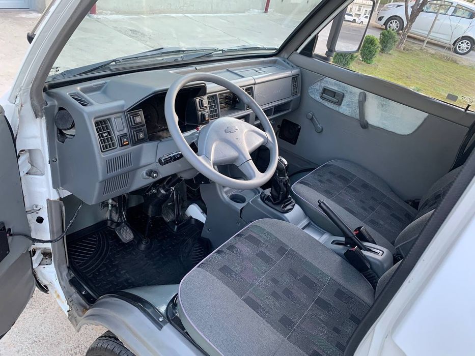 Damas sirochni sotiladi