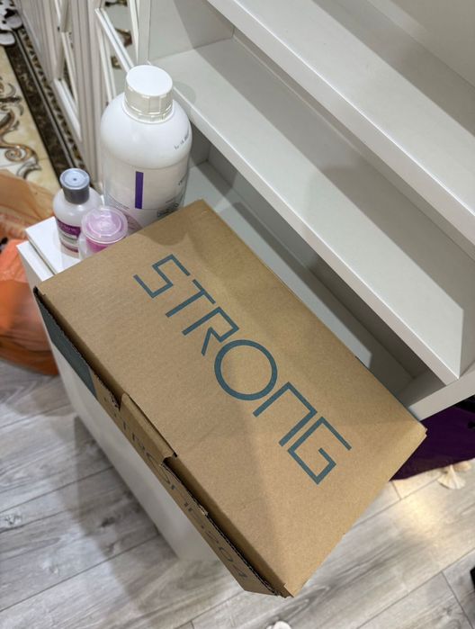 маникюрный столик со всеми материалами