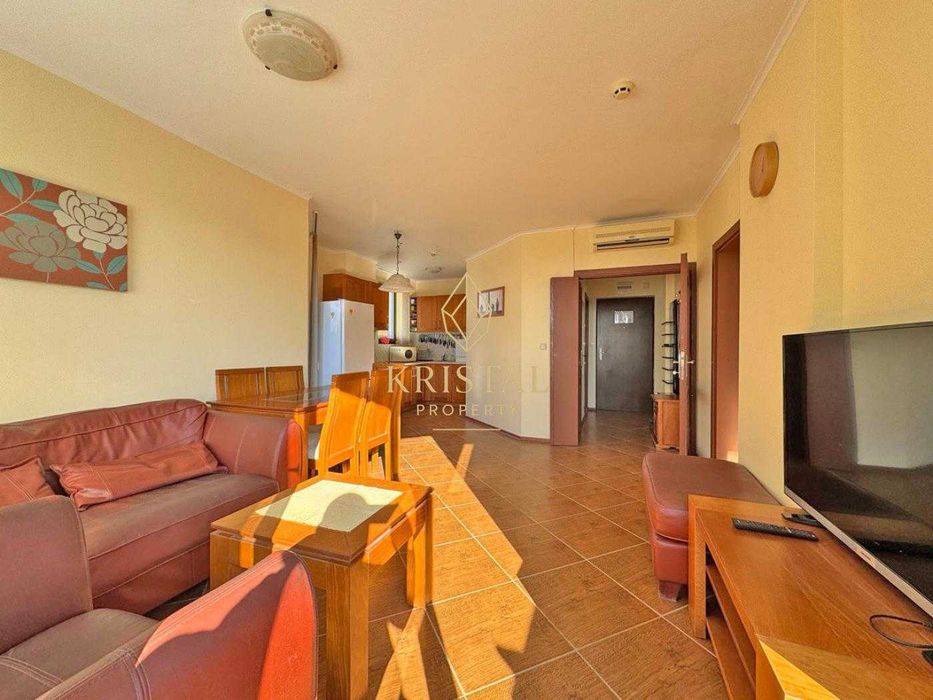 Продава се Тристаен апартамент в с. Кошарица, Област Бургас - 90 кв.м за 1044 €/кв.м - Снимка #1