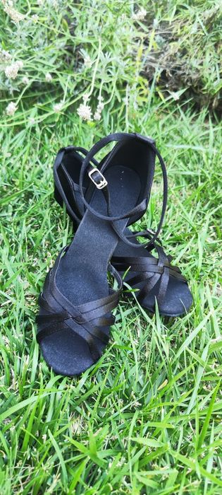 Обувки за салса/латино танци