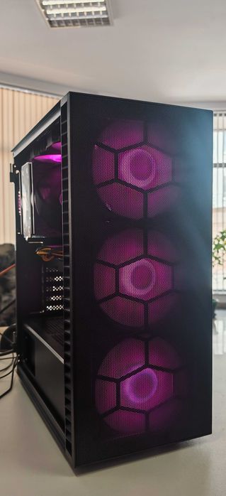 Геймърски Компютър Ryzen 7 5700/32Gb/1TB SSD/RTX 3060TI/Wi&BT/Гаранция