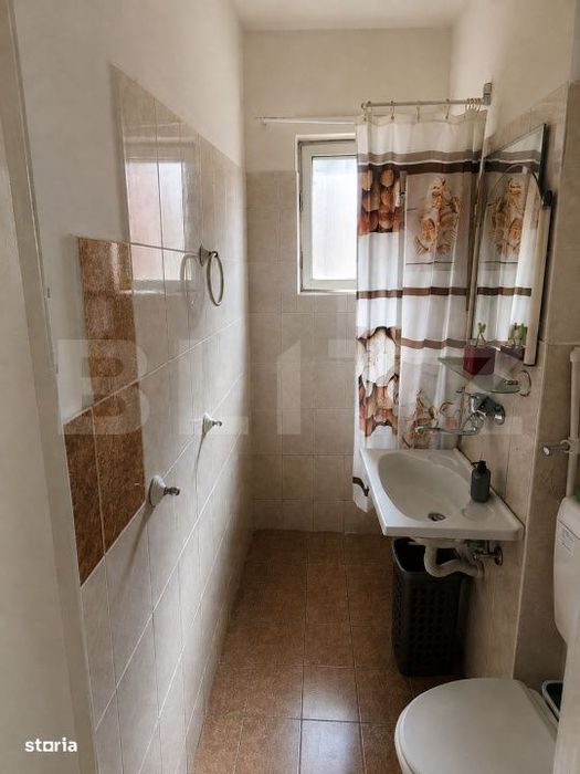 Apartament cu 2 camere, 32 mp, cartierul Libertǎtii