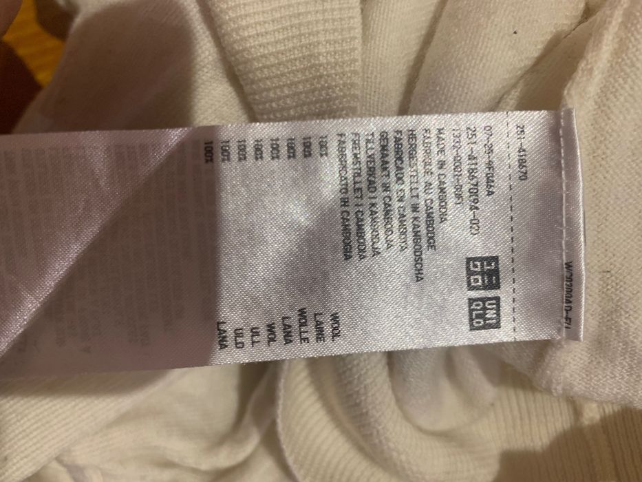 Дамско поло Mos Mosh, размер  S и поло UNIQLO слонова кост, размер М