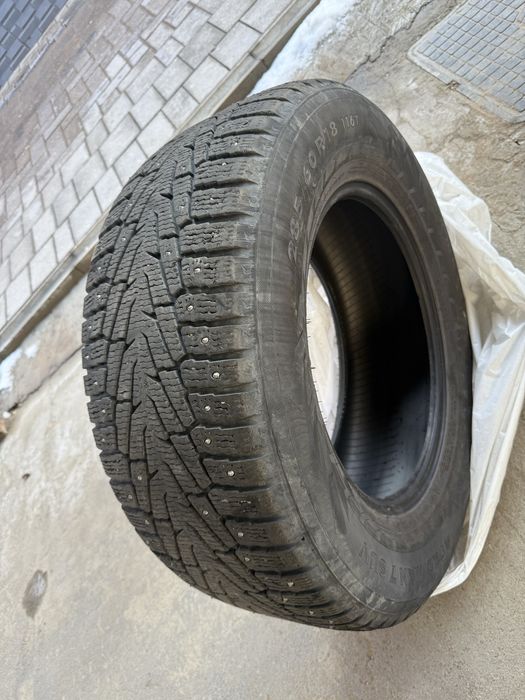 Продается Шины 18 размер зимний