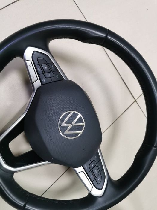 Volkswagen T-Roc 2024 волан и бег