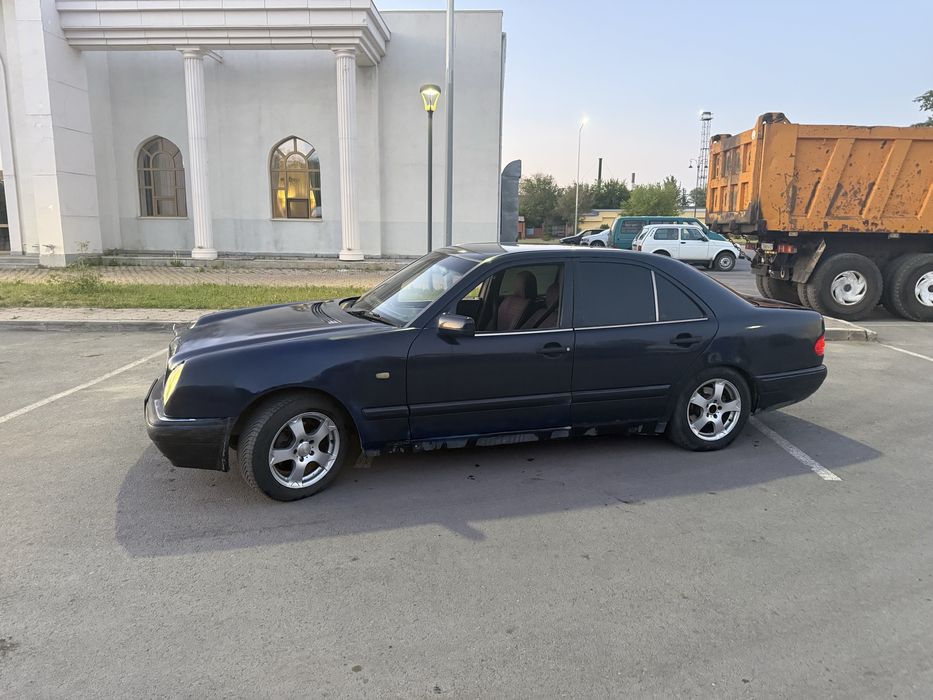 Продам Мерседес w210