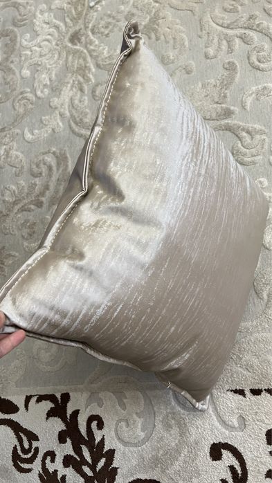 Подушки декоративные, диванные