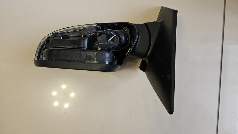 Боковое зеркало Kia Rio 2021