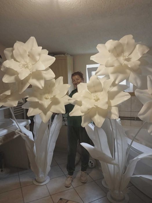 Flori gigant din isolon