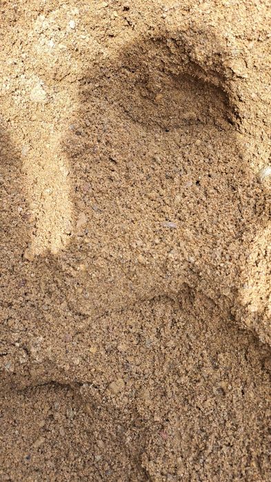 Крупный песок, Мелкий песок, Отсеф Глина в мешках.