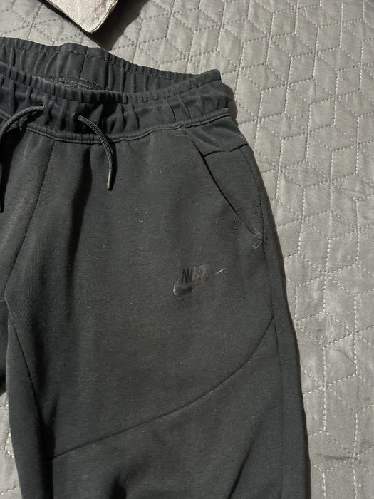 Nike tech fleece triple black
