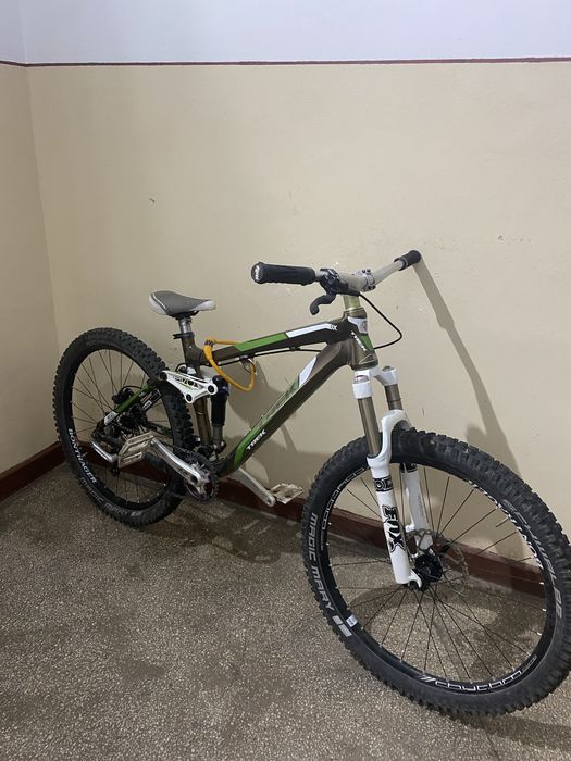 Vand bicicleta  trek fuel ex 8