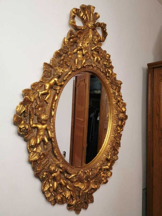 Oglinda vintage cu ingeras