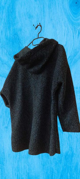 Cardigan lung cu gluga si buzunare laterale Made in Italy