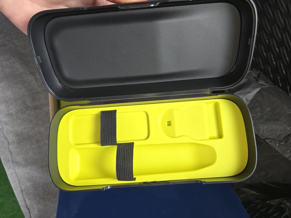Aparat de ras OneBlade QP6652