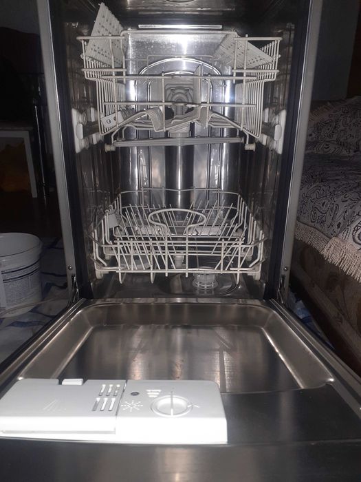 Посудомоечная машина рабочая