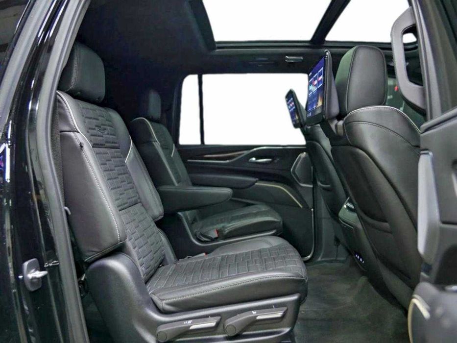 2022 Cadillac Escalade Esv Sport Platinum