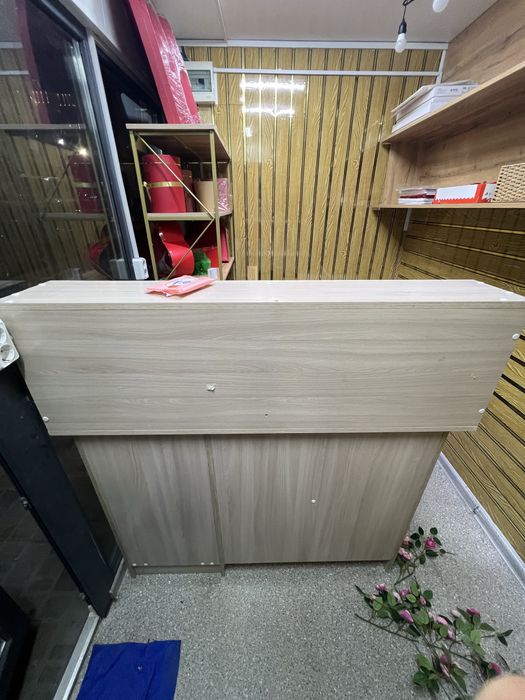 продам ресепшен в хорошем состоянии