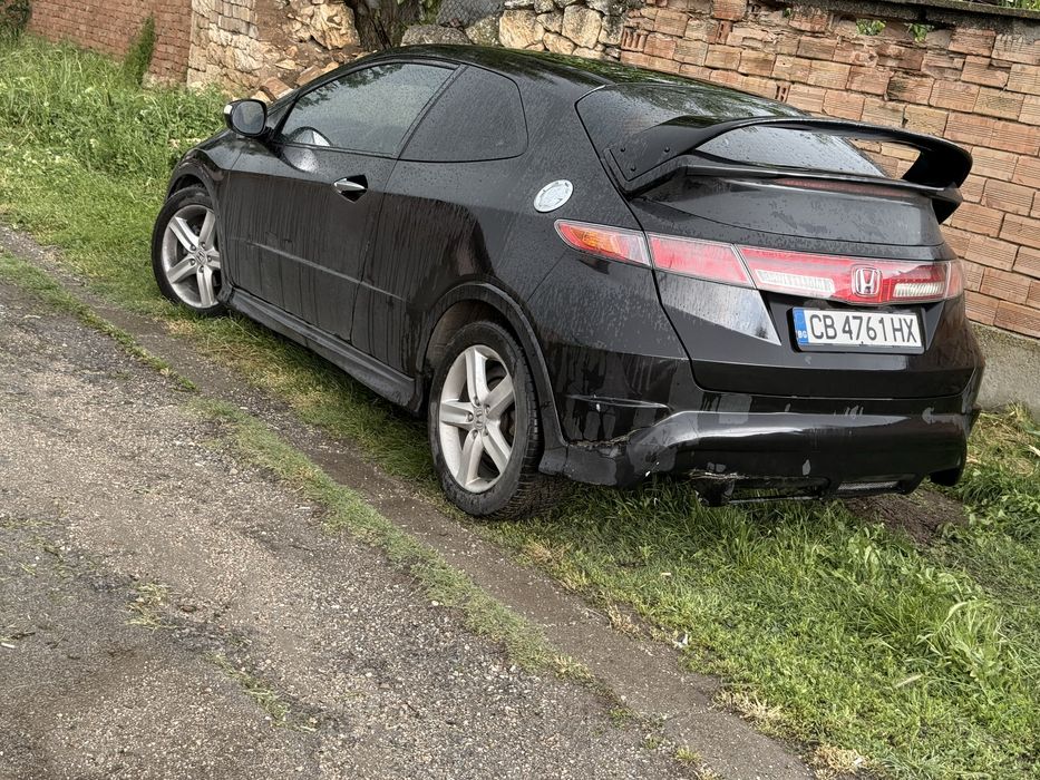 Honda civic 2010 , 2.2 140 коня на части