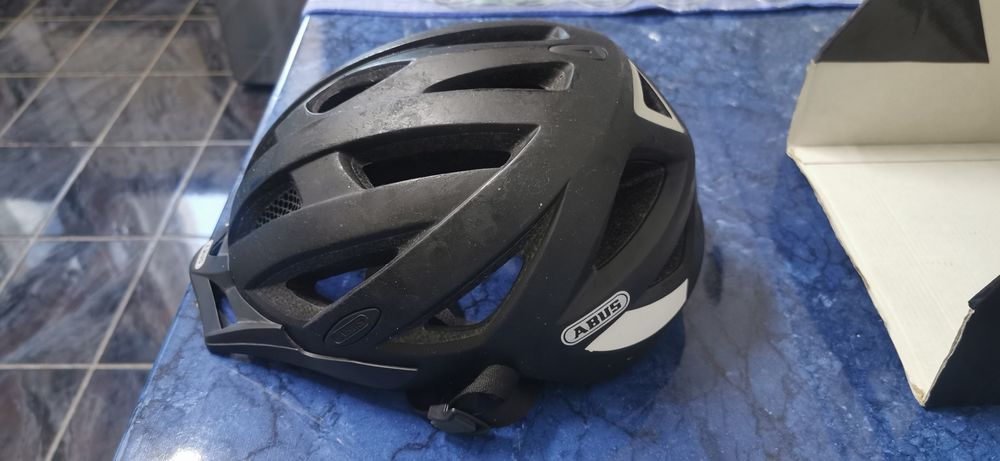 Casca bicicleta Abus