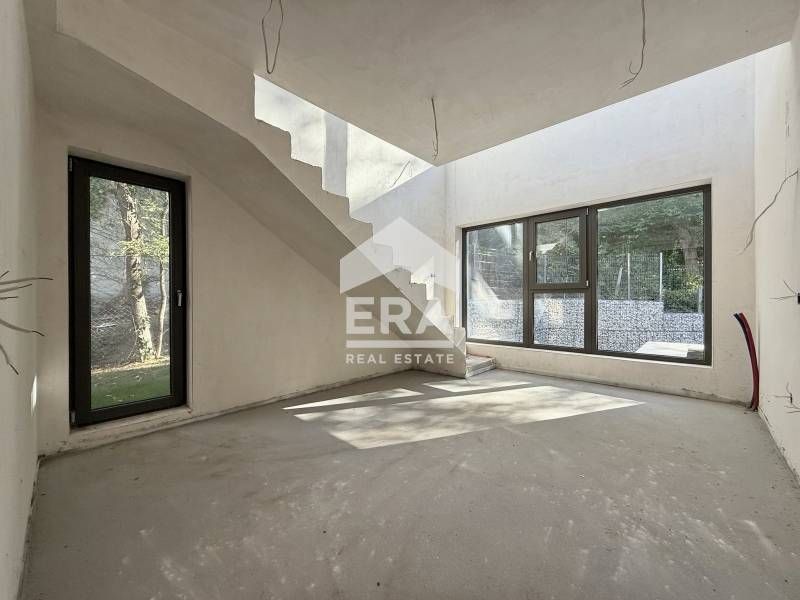 Пентхаус с панорама към София в полите на Витоша, кв. Бояна