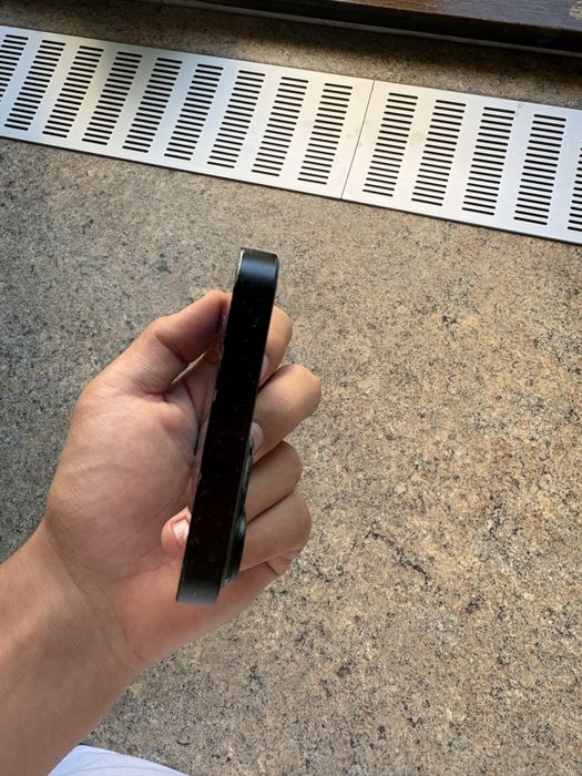 vand iphone 14 128 GB
