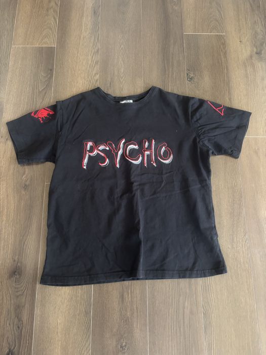 Luda psycho 1 тениска в отлично състояние!
