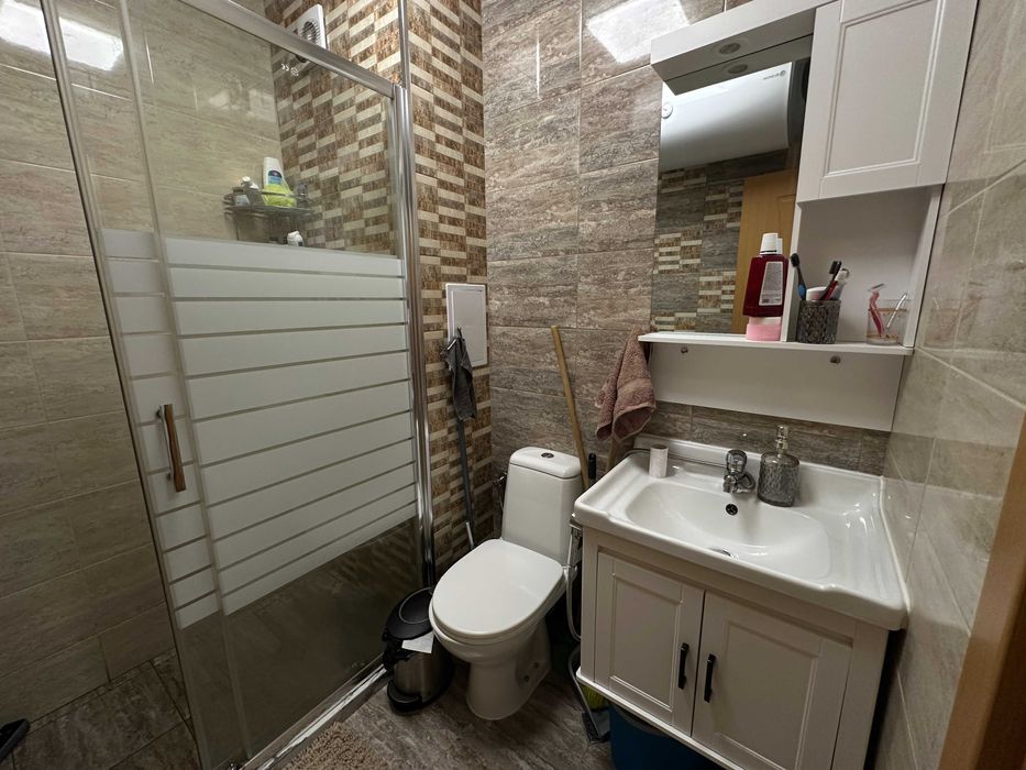 Дава се под наем Двустаен апартамент в Бургас, Сарафово - 65 кв.м за 459 € - Снимка #13