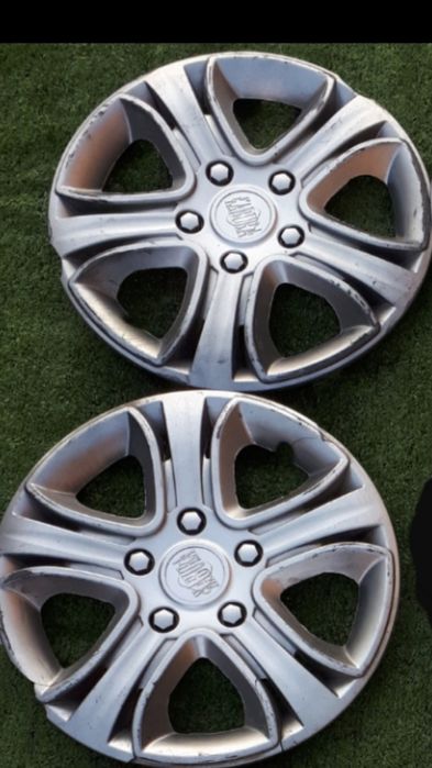 Колпаки не комплекты. Размер R14.