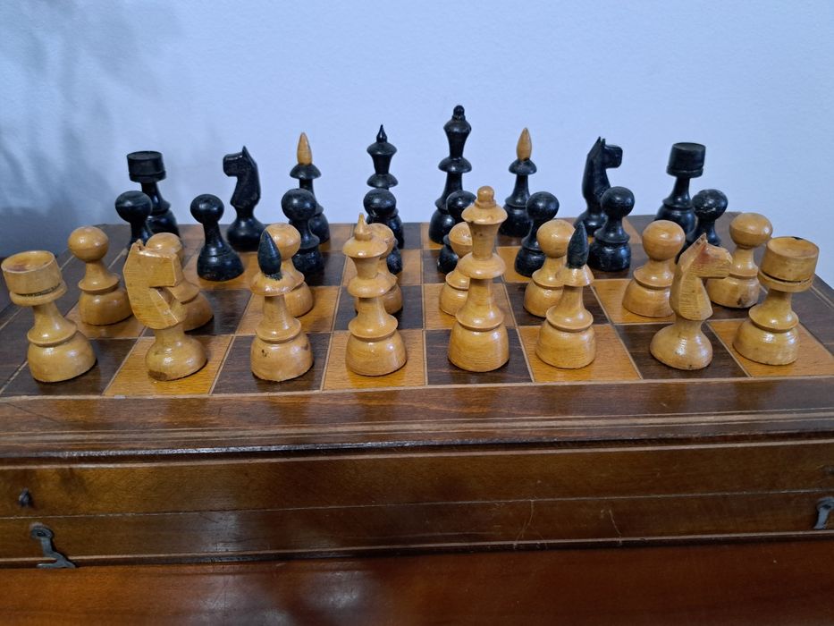 Piese sah model vechi