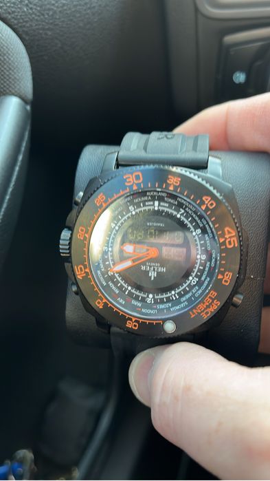 HELFER Genève Space Element Globe Traveler