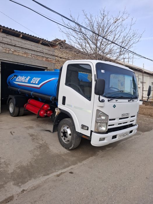 Isuzu suv tashuvchi