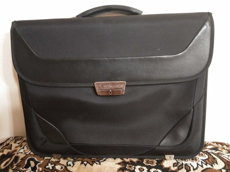 Продам портфели для документов