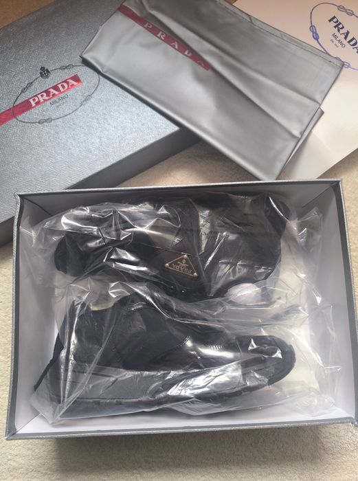 Маратонки  40 номер