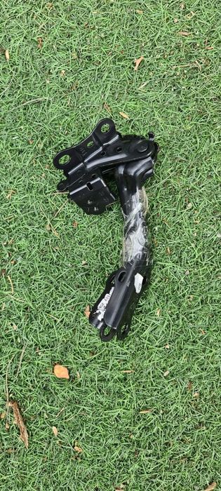 Навес капота на камри 70 оригинал