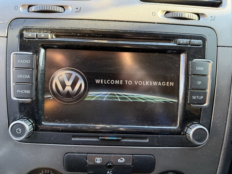 Оригинално радио Голф 5 и 6