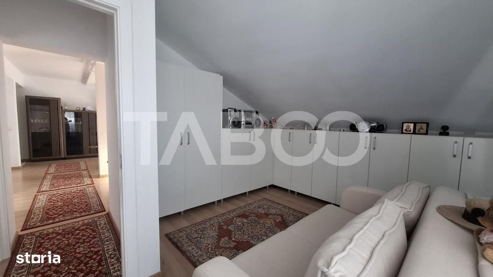 Apartament de vanzare 3 camere decomandat 68 mp zona Turnisor Sibiu
