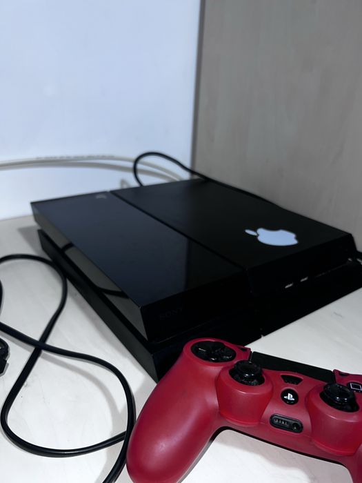 Vand PS4 + controller