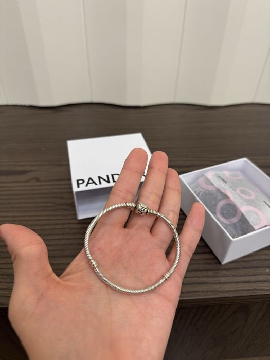 Продам браслет Pandora