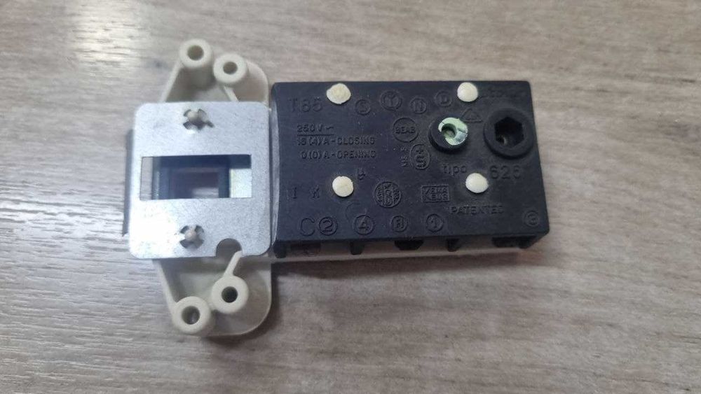 Продам Замок (УБЛ) для Стиральной машины AEG